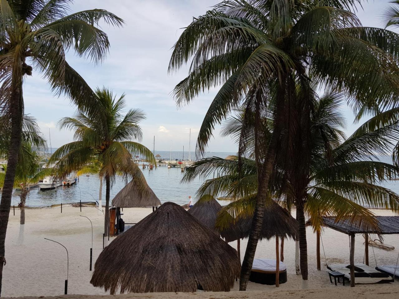 Suite Frente Al Mar Cancun Exterior photo